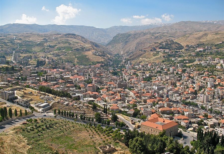 Controversial Incident in Zahle, Lebanon: Man Tied to Electric Pole Sparks Debate on Self-Security