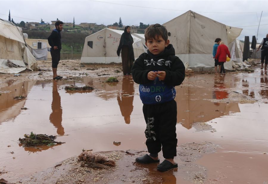 Lebanon faces outbreak of infectious illnesses in Syrian refugee camps: Cholera, smallpox, whooping cough, scabies inflicting concern