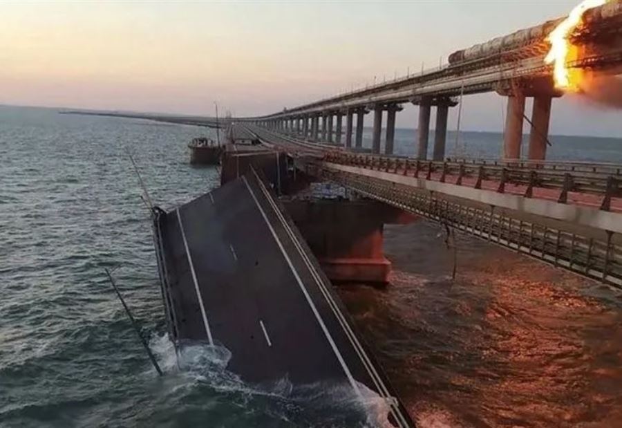 The explosion of the Crimean bridge is a big blow to Russia… What is its significance?