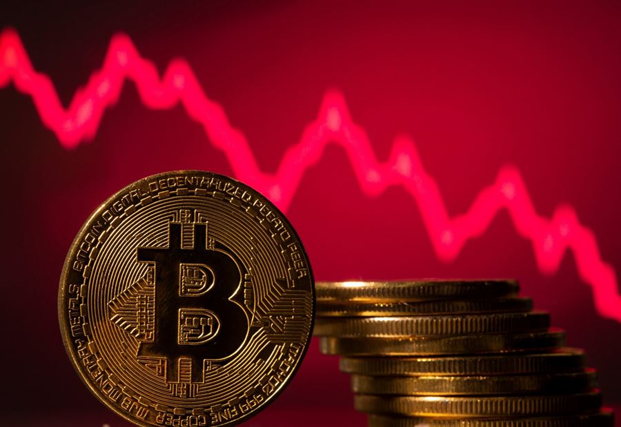 Bitcoin has reached its lowest level since the end of 2020