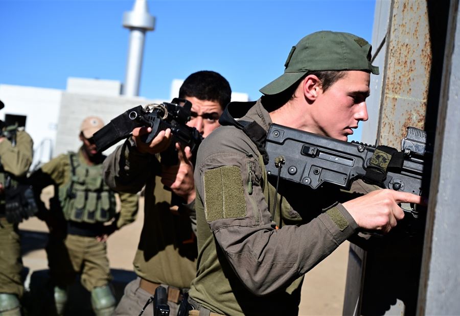 With “friendly fire”… an Israeli soldier was killed in Palestine