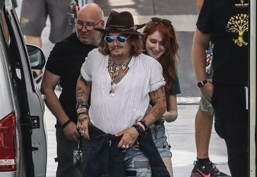 Photo: Who was seen with Johnny Depp in Italy?