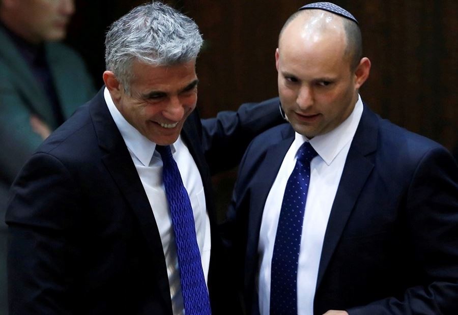 Behind the smiles… the conflict between Lapid and Bennett