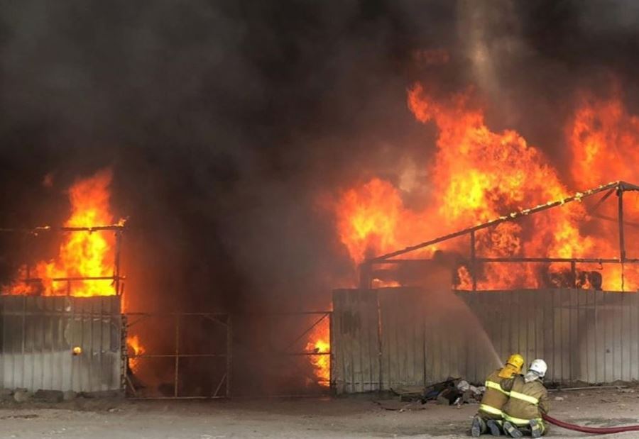 Large fire in “tent market” in Kuwait (film)